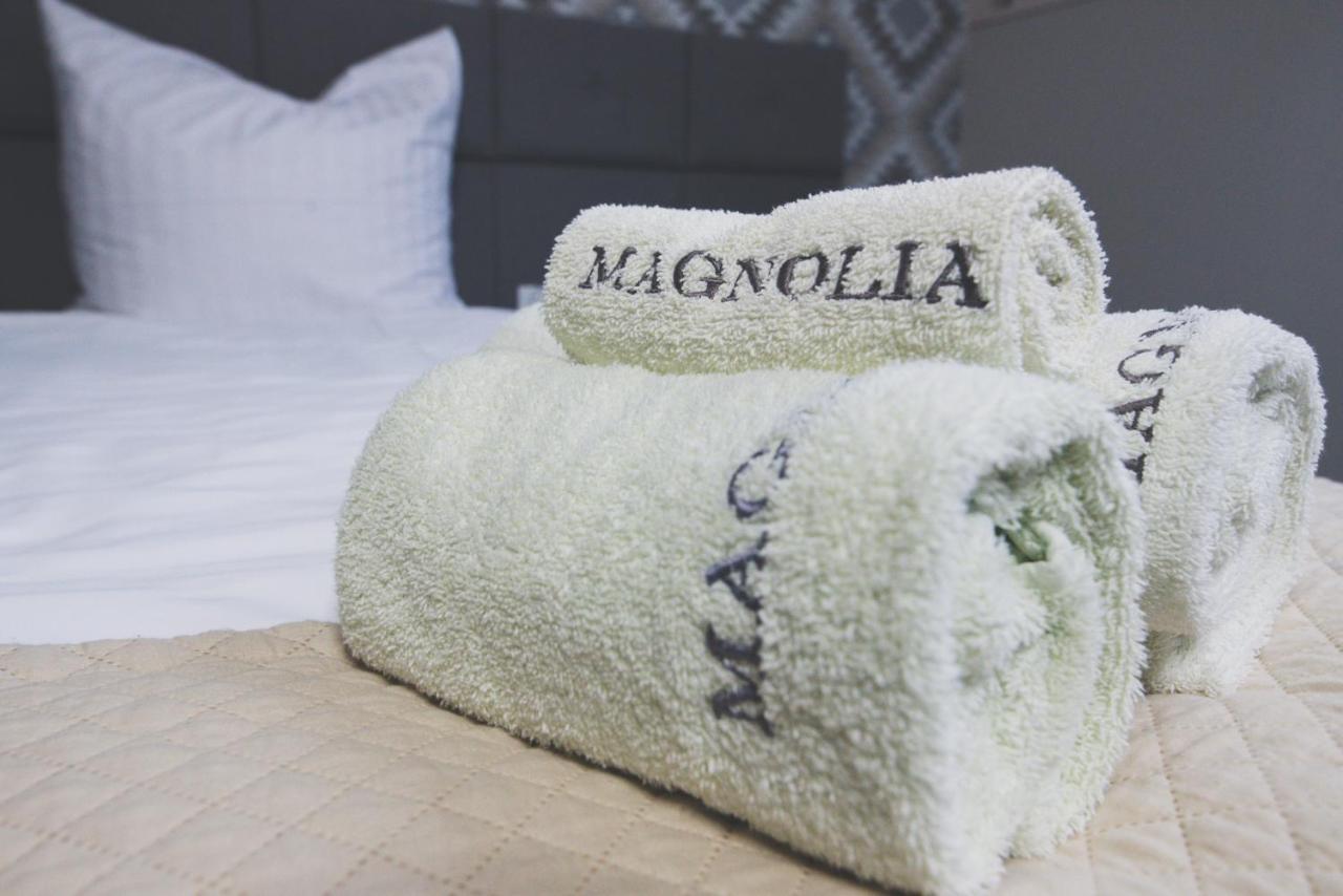 Magnolia Hotel&Restauracja ヤボル エクステリア 写真