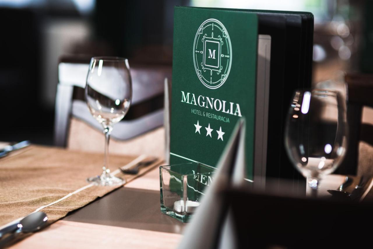 Magnolia Hotel&Restauracja ヤボル エクステリア 写真